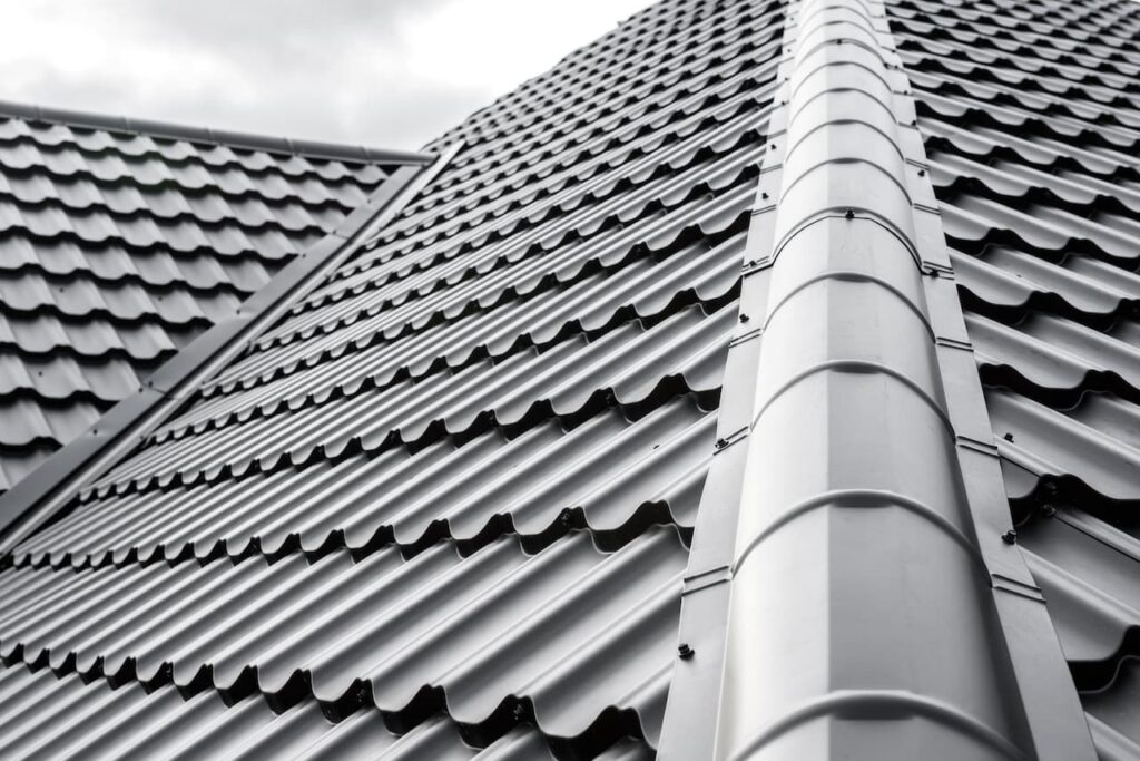 metal roofing wind damage