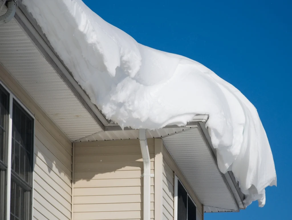 thick-snow-on-roof